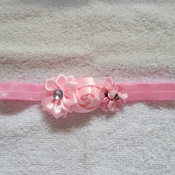 Handmade Baby Girls Headband Pink Size 0-3 months 12"-14"D New - Picture 1 of 5